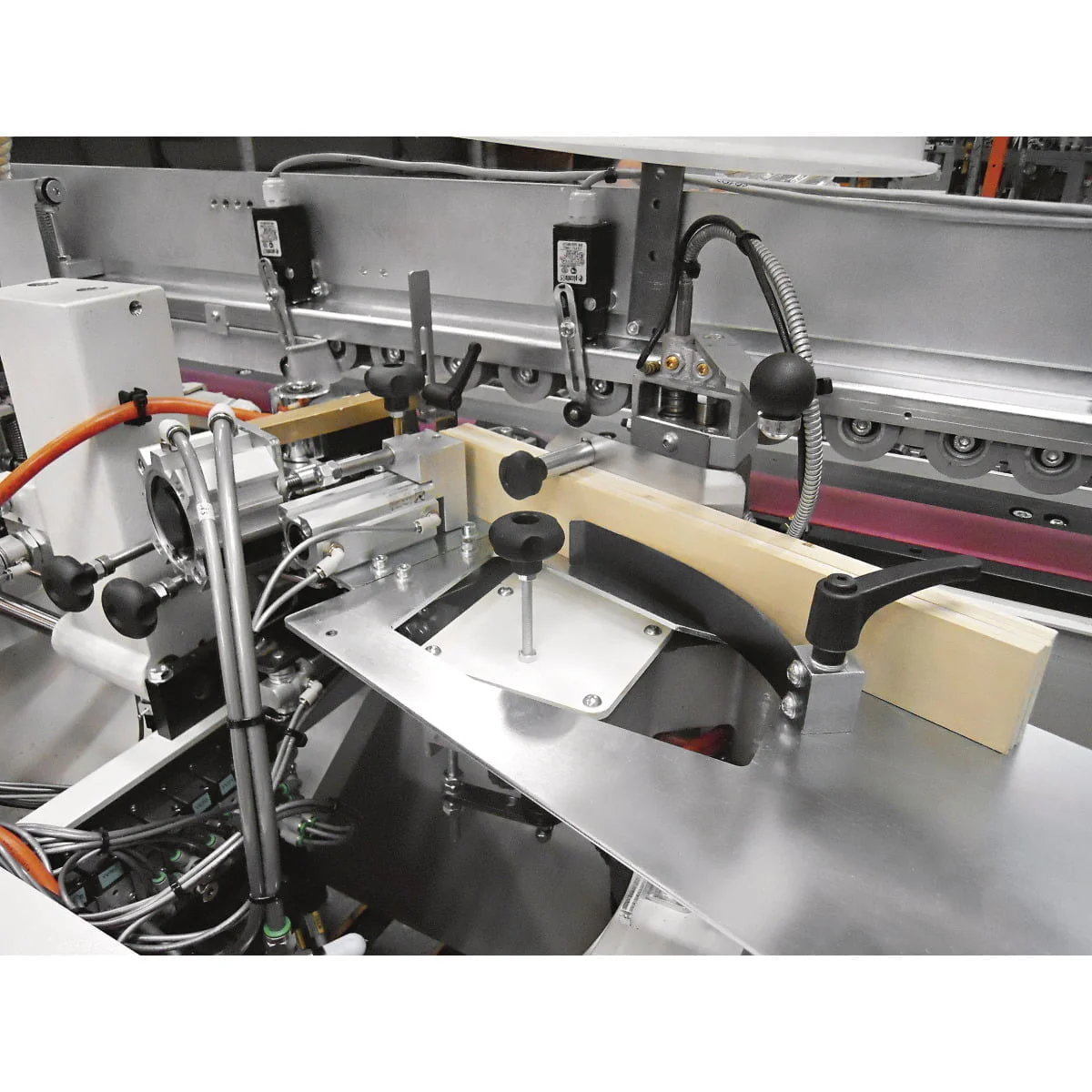 Holzkraft Kantenanleimmaschine minimax me 40 tr s – Bild 3