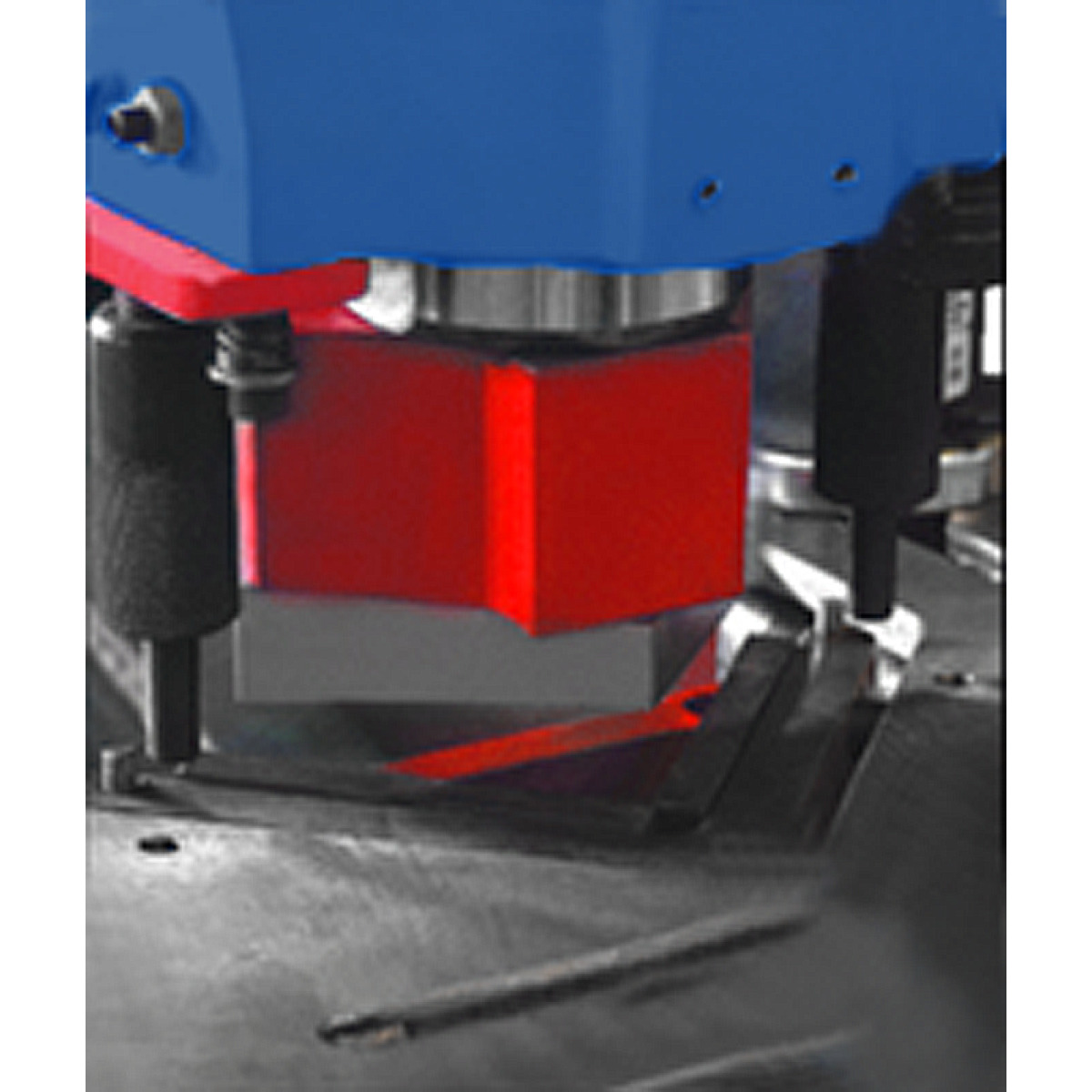 Metallkraft V-Messersatz 100 x 100 mm für Ausklinkstation inklusive Aufnahmen und Tisch für HPS 175DS -1 Metallkraft V-Messersatz 100 x 100 mm für Ausklinkstation inklusive Aufnahmen und Tisch für HPS 175DS -1