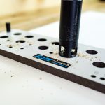 FKP900 Reihenbohrlochsystem 900 mm + GRATIS 100 St. Runddübeln 8x35 -7