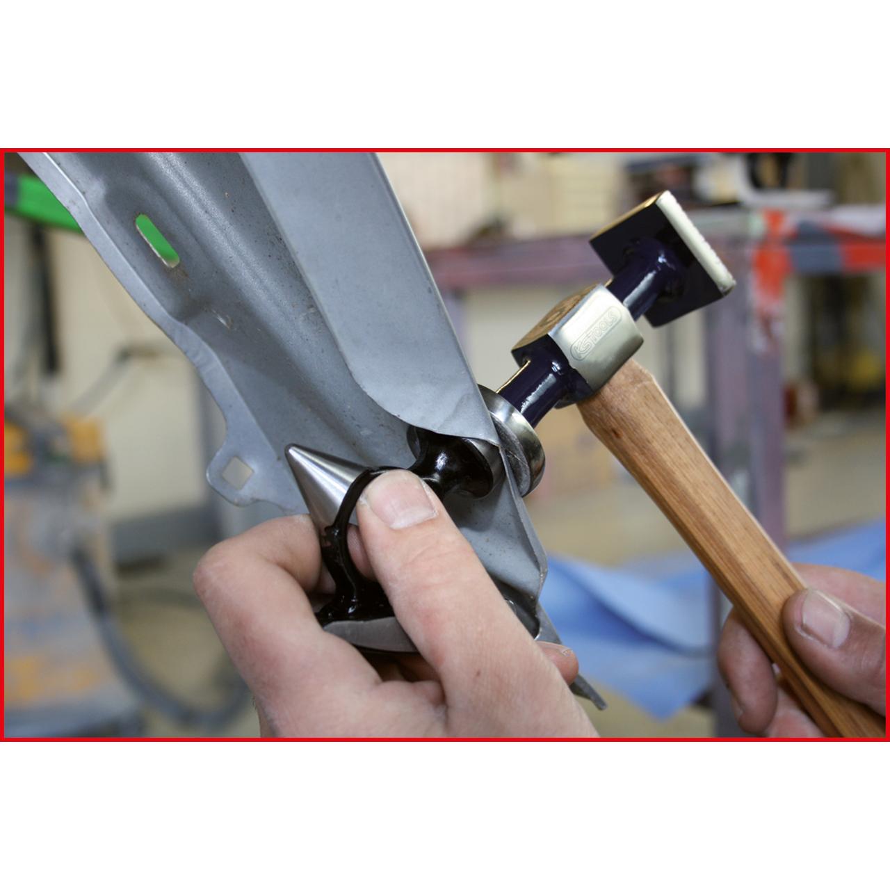 KS Tools 3 in 1 Ausbeuleisen, 37 x 87 mm-2 Foto Anwendung Allgemein PKW